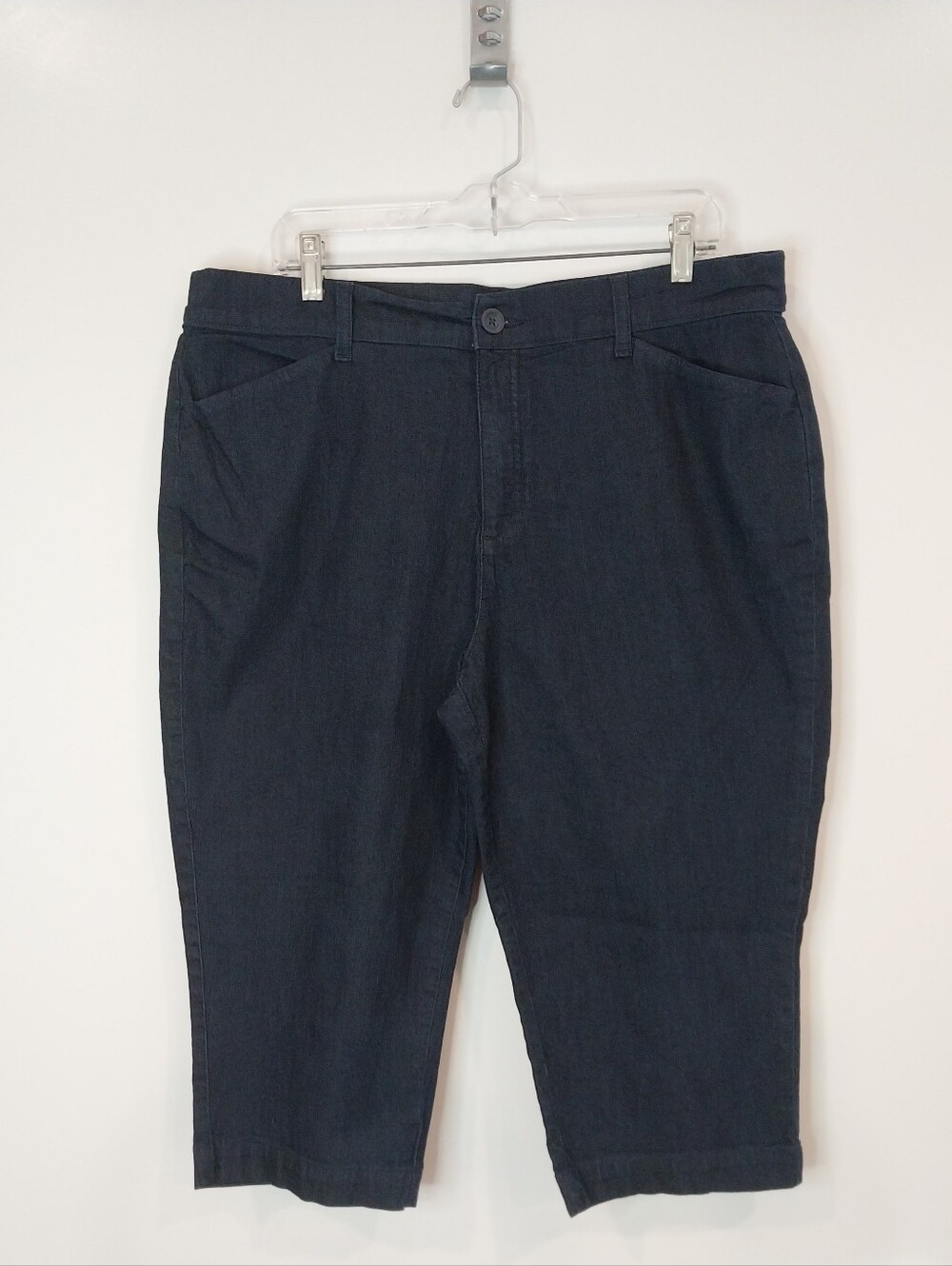 St. John's Bay Dark wash Denim Capris Size 18